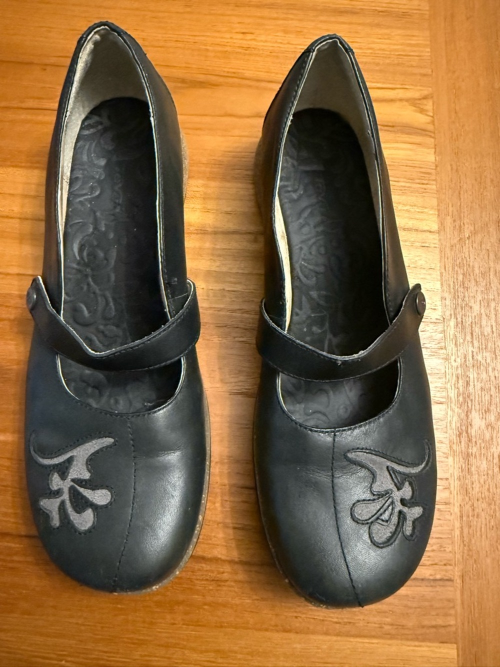 Teva Ventura Black Women's Mary Jane Leather Flats - Size 10